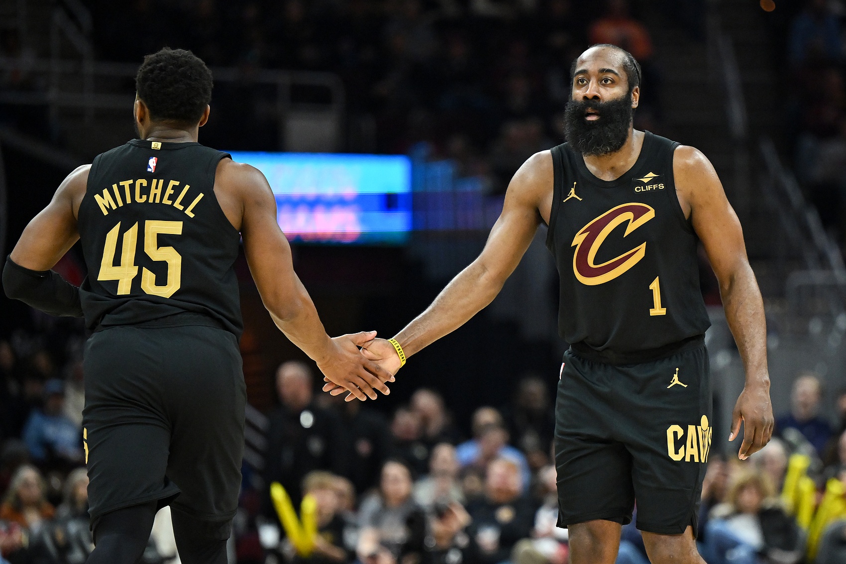 博万体育登录入口-NBA彩经：湖人难阻火箭 骑士胜猛龙 掘金擒森林狼 老鹰力拼尼克斯
